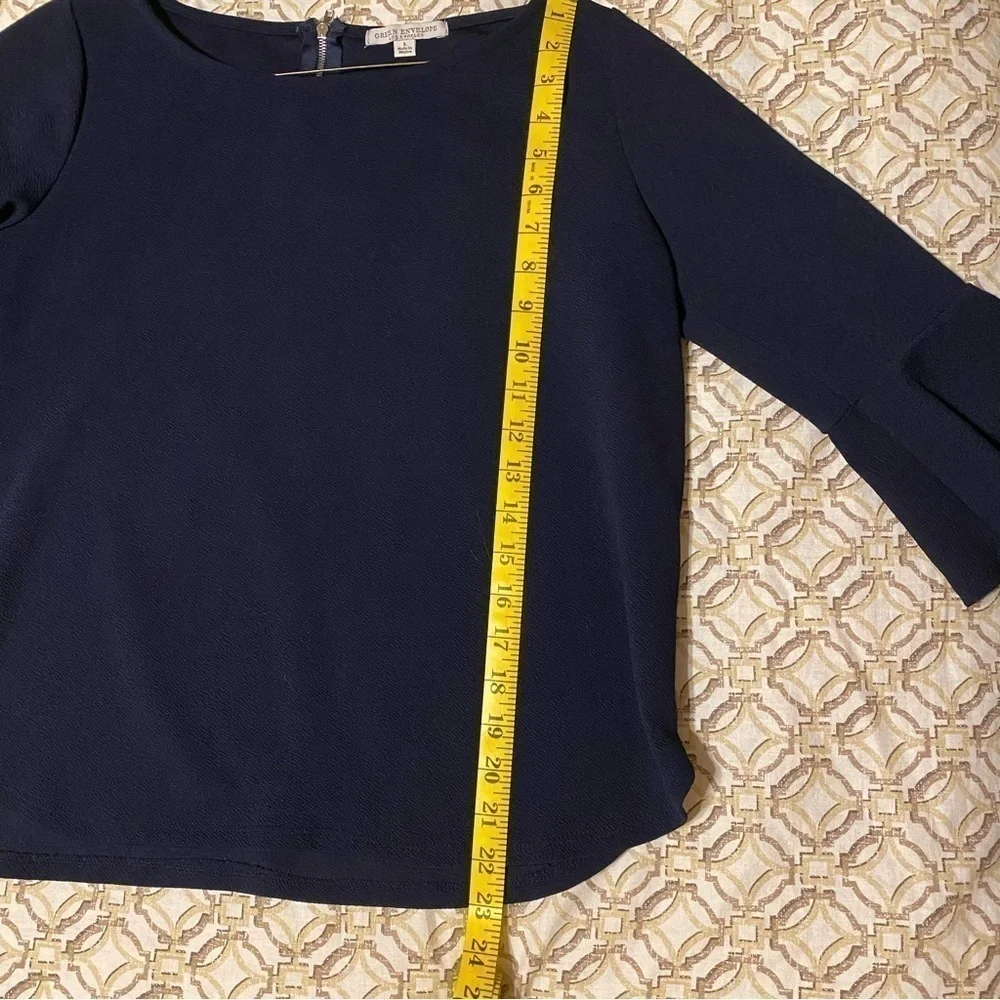 Green Envelope Knit Navy Crop Top with Back Zipper Size Large